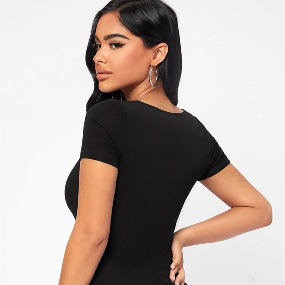 basic black shirt - Picture 2 of 2